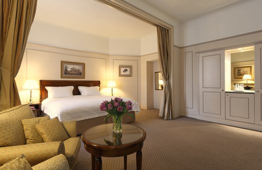 Le Plaza Brussels Junior Suite 2 ghotw